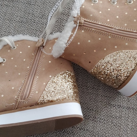 NWT girls size 4 shoes - Picture 4 of 7